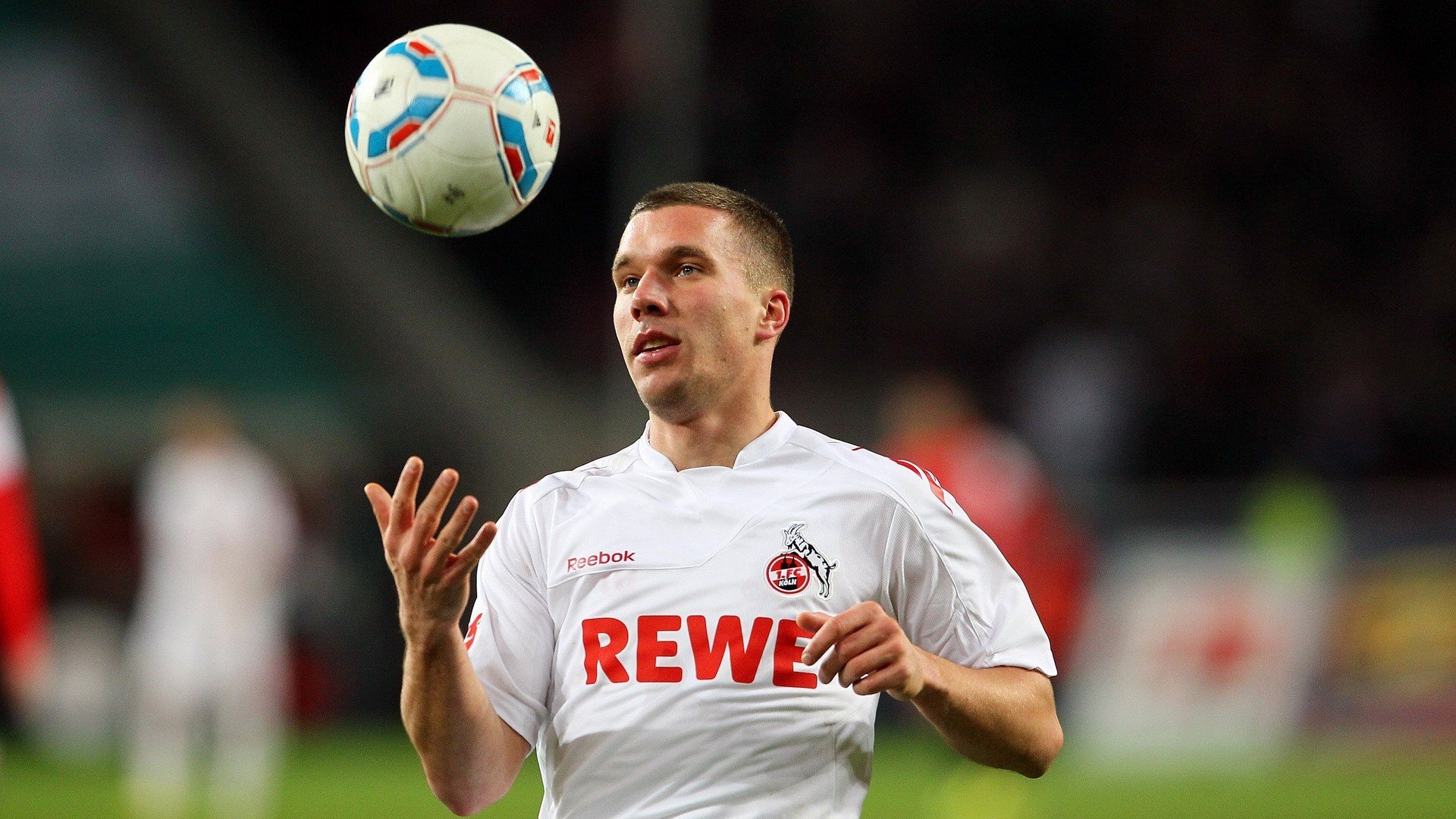 九游体育网页版-德甲荣誉战:白刃战中的精彩拼抢,德甲荣誉战_白刃战中的精彩拼抢怎么打