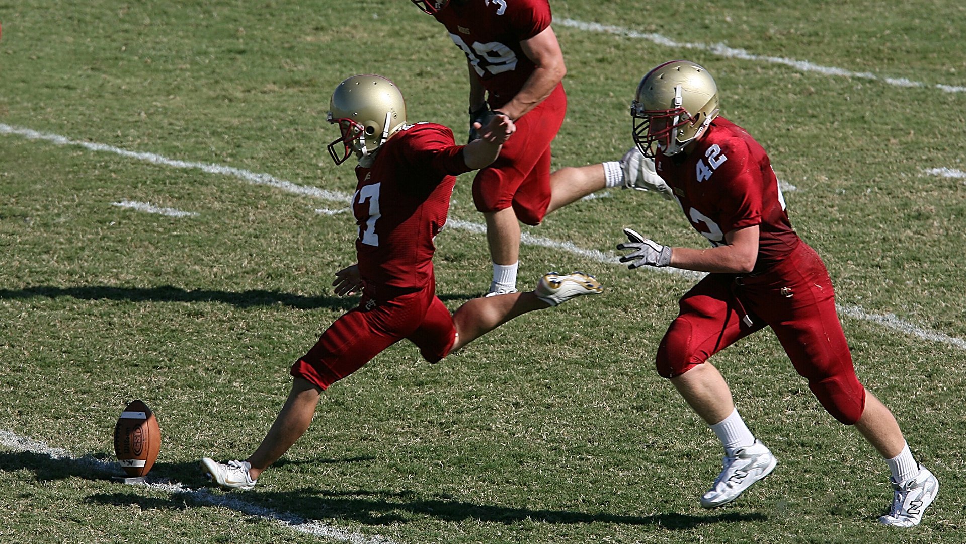 九游app官网下载-恩多比·恩乔:踢球和攻防的平衡,让南非队成为世界最强之一,恩多纳2013在哪个队
