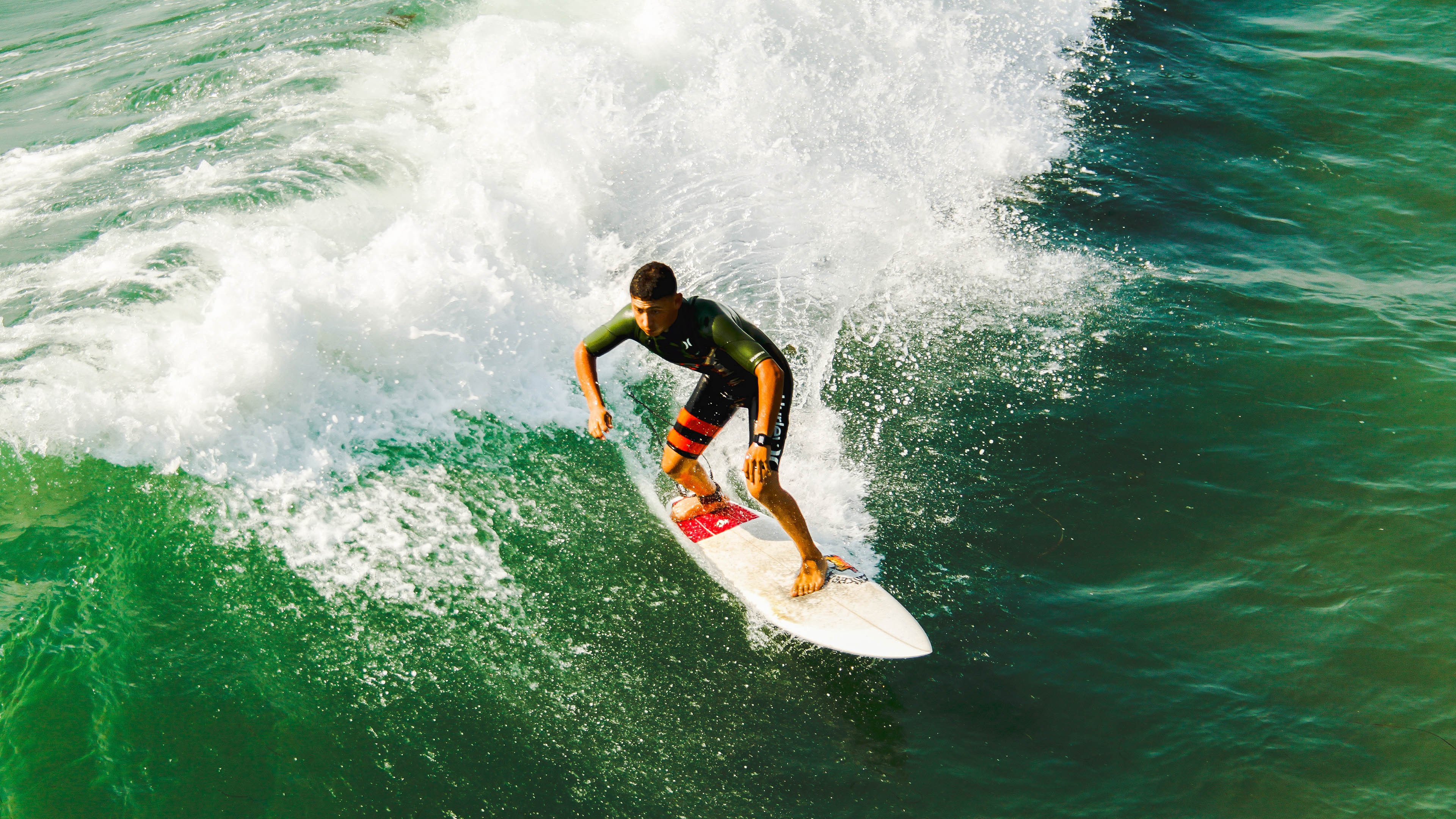 九游(jiuyou)官方网站-英超豪门巅峰对决：精彩场场震撼！，英超6大豪门排名