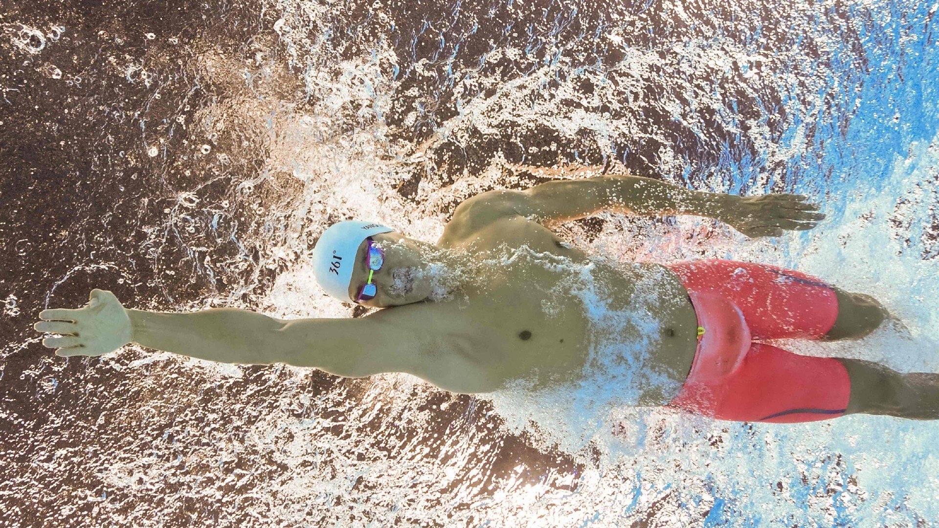 九游手游官网-青少年足球交流营开启，促进跨国合作，青少年足球训练营文化节手抄报